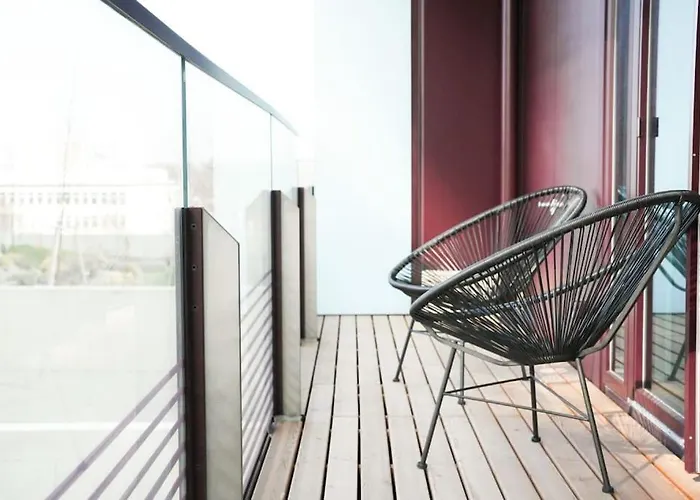Exclusive With Pool And Terrace Διαμέρισμα